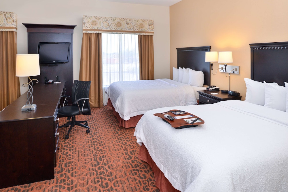 Hampton Inn Pecos - photo 18