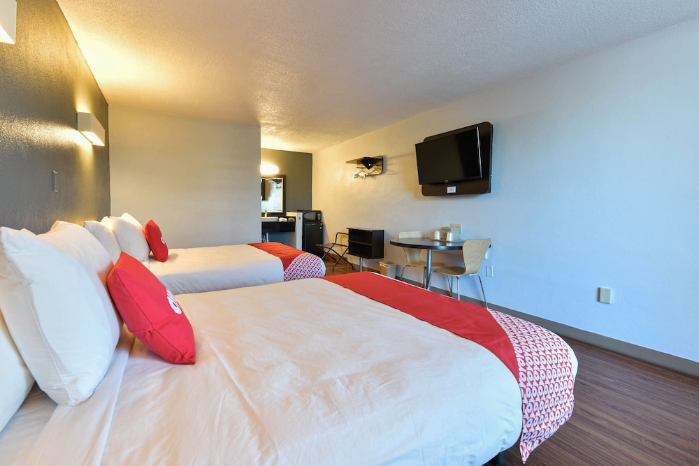 Oyo Hotel Valdosta Ga I 75 - photo 18