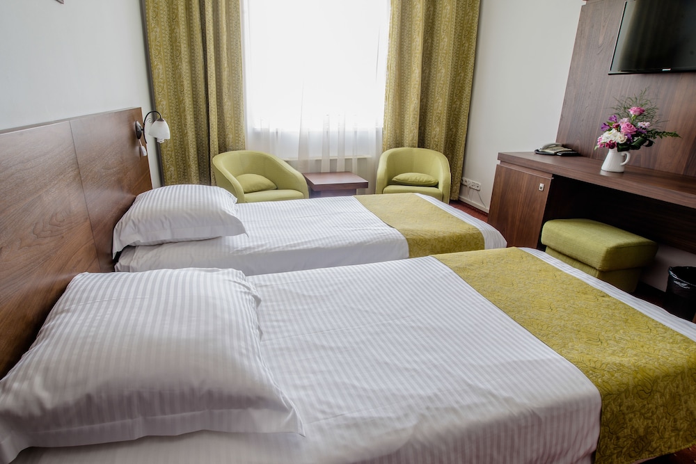 Mercure Medias Binderbubi Hotel And Spa — Medias