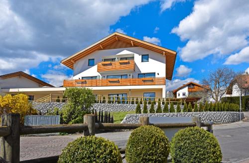 Moarhof - carbon neutral hotel in Unknown City
