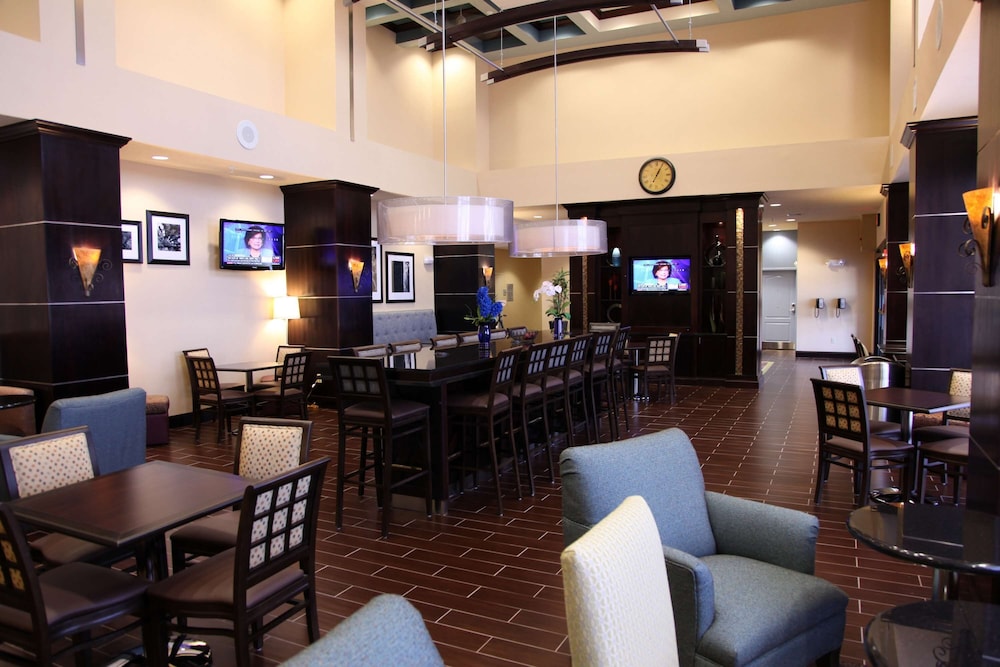 Hampton Inn & Suites Carlsbad - photo 4