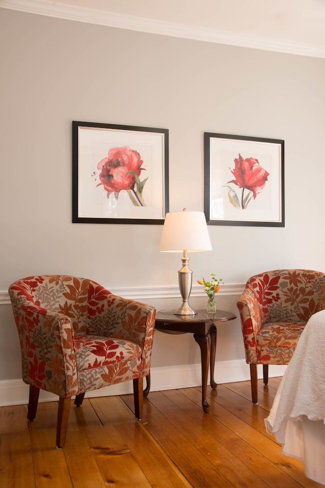 Swift House Inn - photo 80