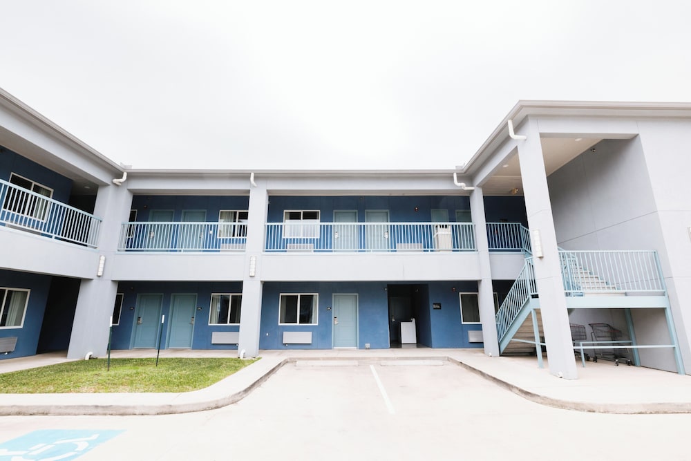 Hotel Blue Spring - photo 23