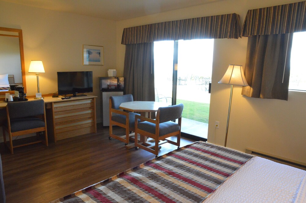 Astoria Crest Motel - photo 44