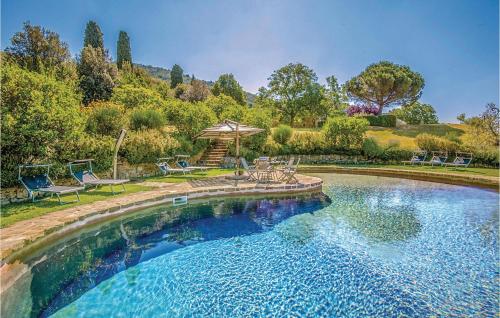 Cozy Home In Sarteano Si With Kitchen — 4-Star Luxury Hotel in Sarteano, Italy