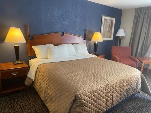 Andy Griffith Parkway Inn - photo 23