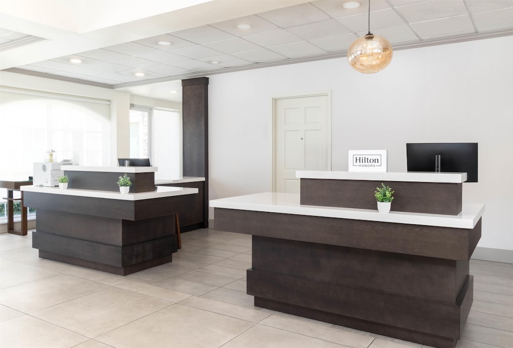 Hilton Garden Inn Ontario Rancho Cucamonga - photo 4
