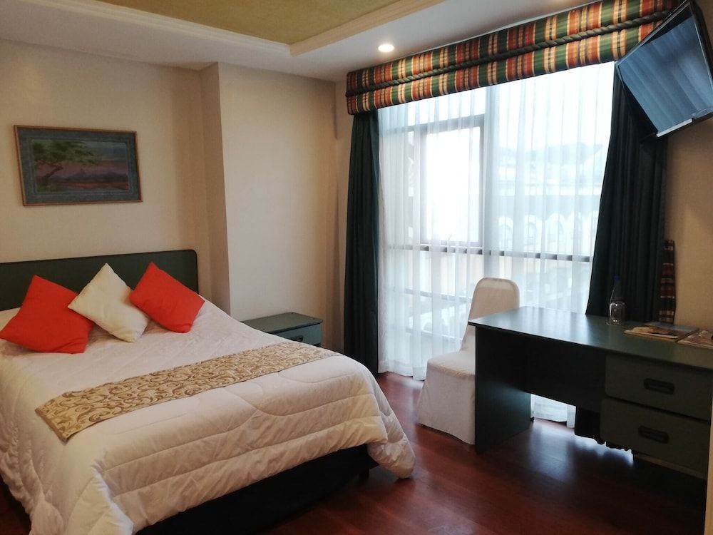 Hotel Bombuscaro in Loja, Ecuador