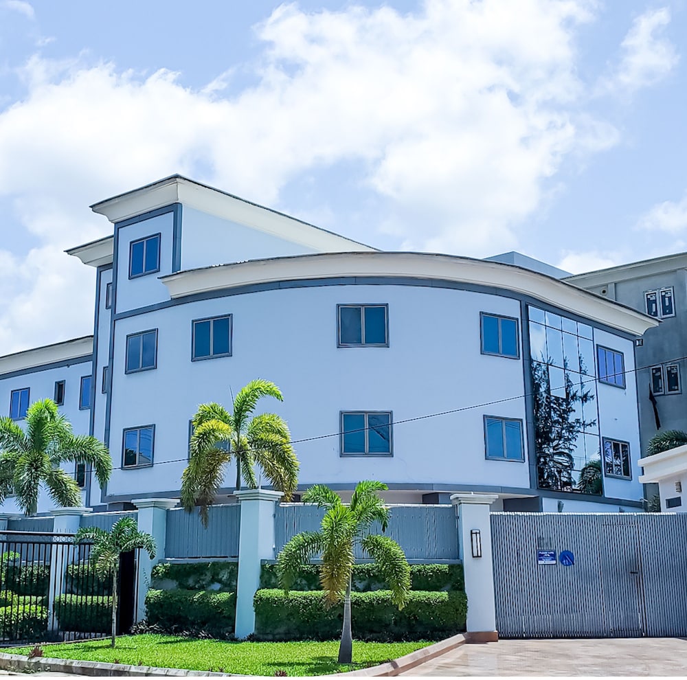 Medallion - last minute hotel in Lagos