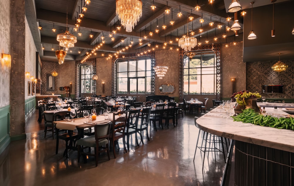 מזון ומשקאות