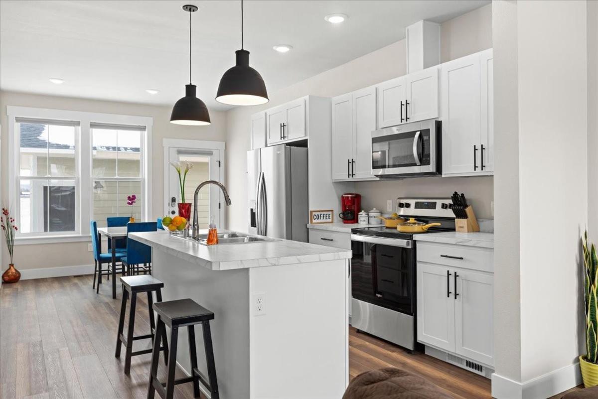 Crash With Class In This Townhome — Billings