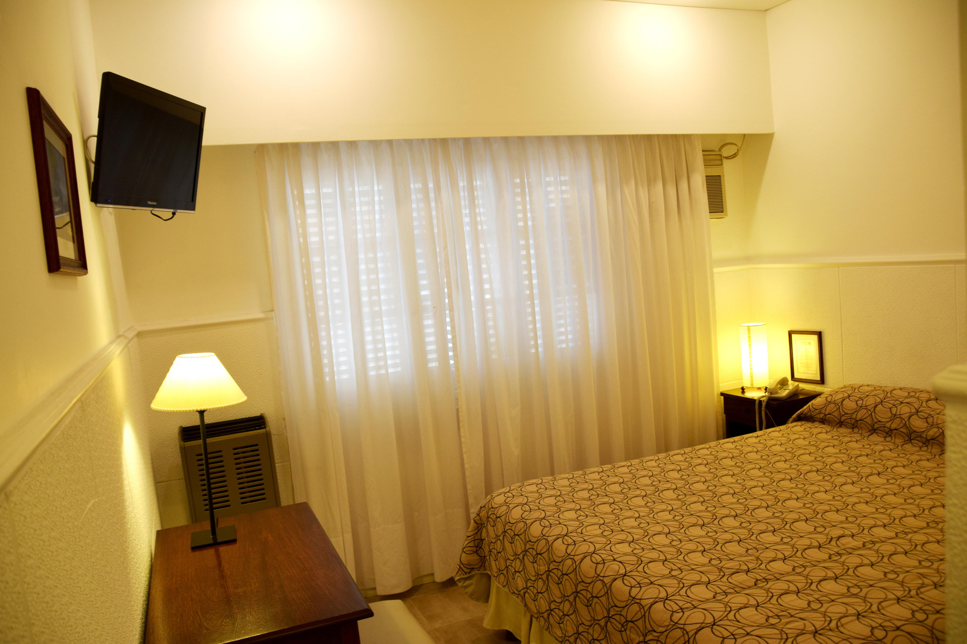 Laguna Hotel — hotel in Chascomus