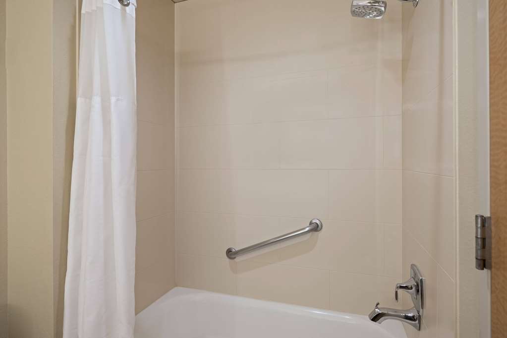 La Quinta Inn & Suites by Wyndham Idaho Falls Ammon - photo 50