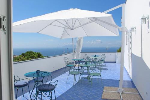 B&B Casa Angelina — 4-Star Luxury Hotel in Anacapri, Italy