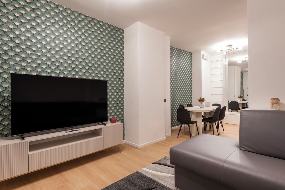 Milan Royal Suites Duomo — 4-Star Luxury Hotel in Milan, Italy