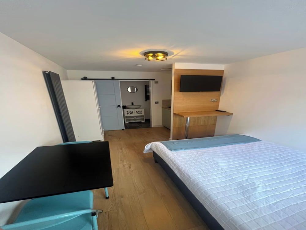 Teddington Little Gem — 4-Star Luxury Hotel in London, United Kingdom