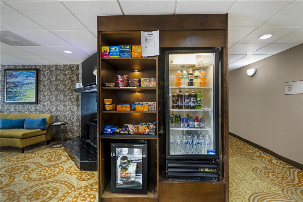 Best Western Plus Richmond Hill Inn - photo 43