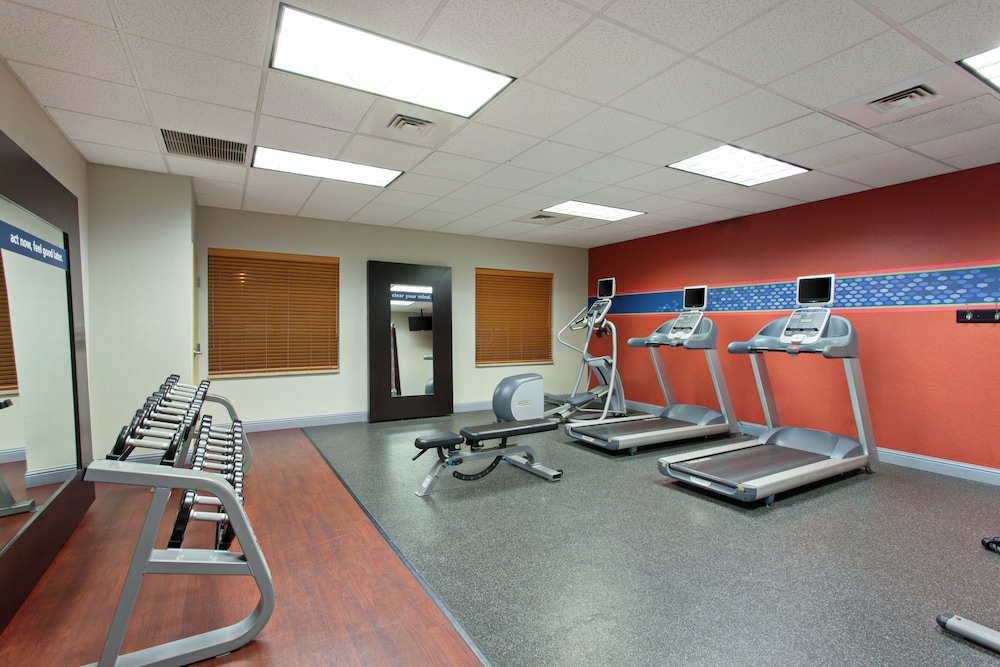 Hampton Inn & Suites Clovis Airport North - photo 18