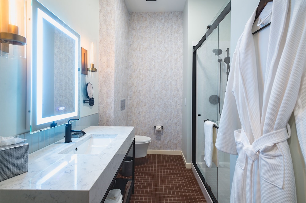 The Vault Hotel - photo 14