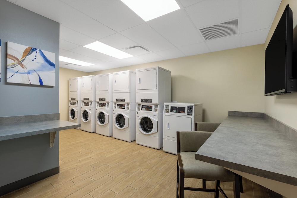 Candlewood Suites Mcpherson by IHG - photo 27