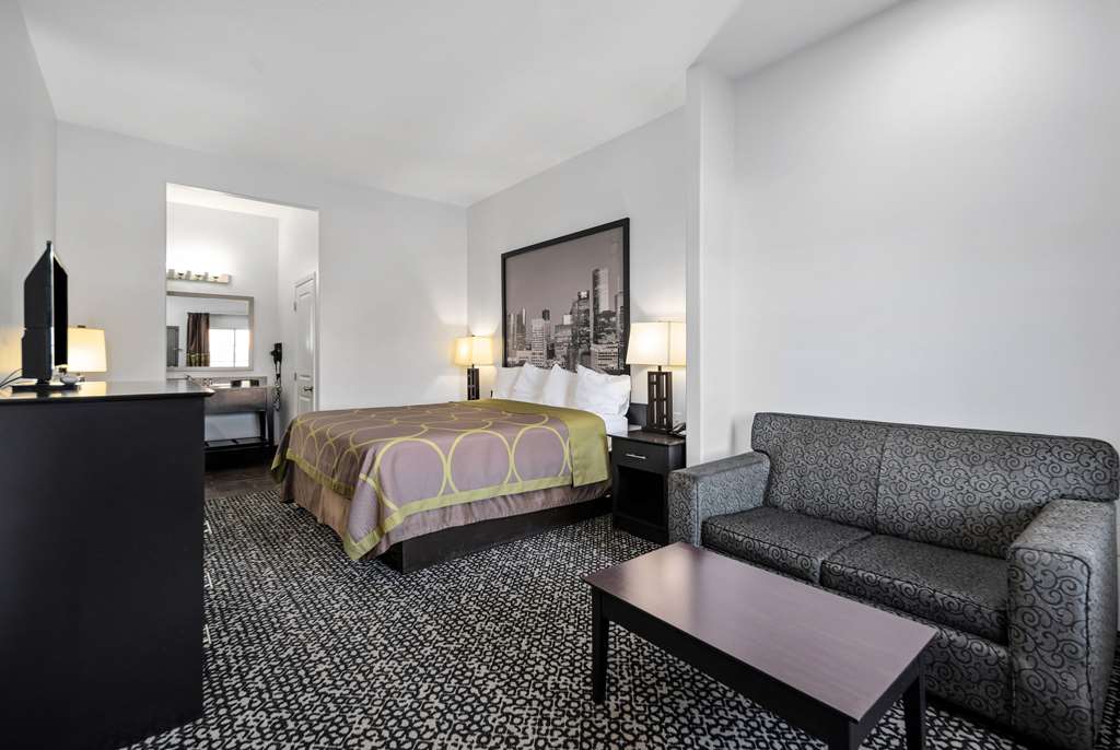 Super 8 by Wyndham Carthage TX - photo 22
