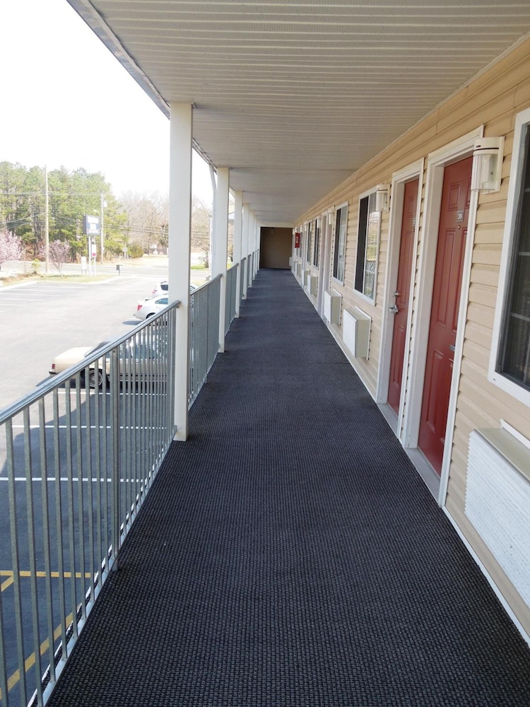 Atrium Inn - photo 29