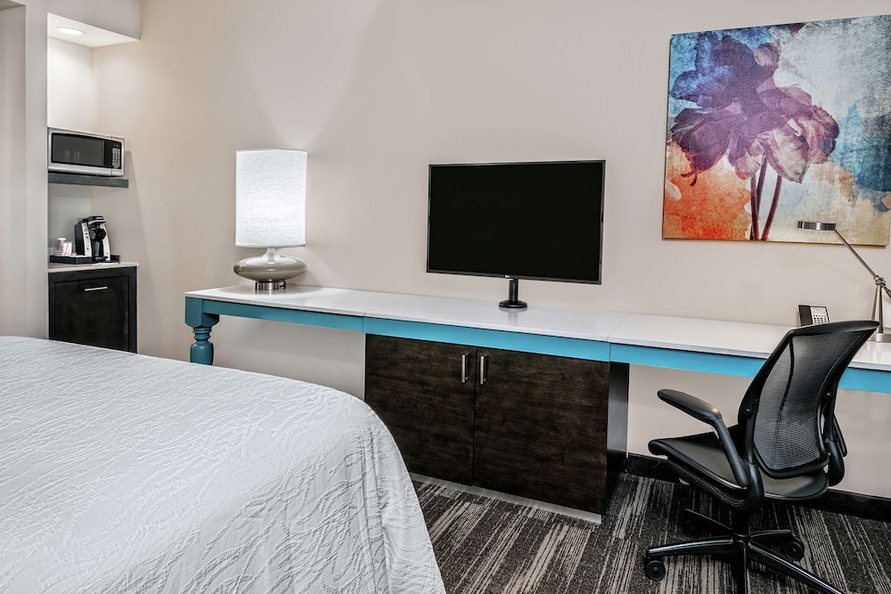 Hilton Garden Inn San Marcos - photo 8