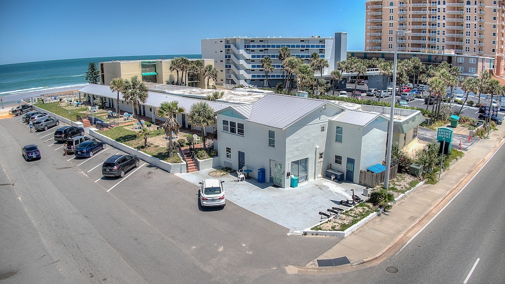 Daytona Shores Inn Suites — Daytona Beach Shores