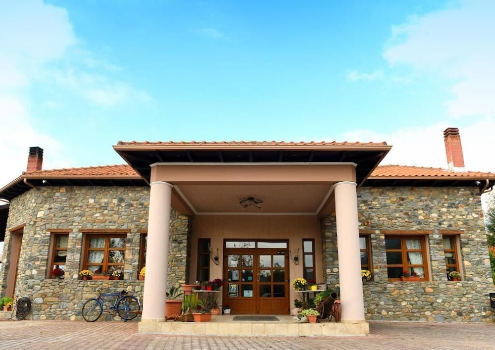 Hotel Epavlis in Serres, Greece