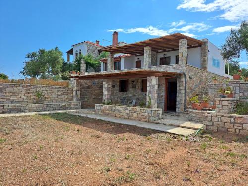 Blue Fox 2 — 4-Star Luxury Hotel in Messini, Greece