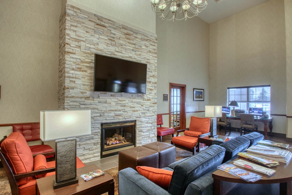 Comfort Suites Milwaukee Airport - photo 8