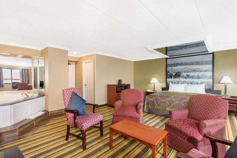 Super 8 By Wyndham Frederickrick - photo 10