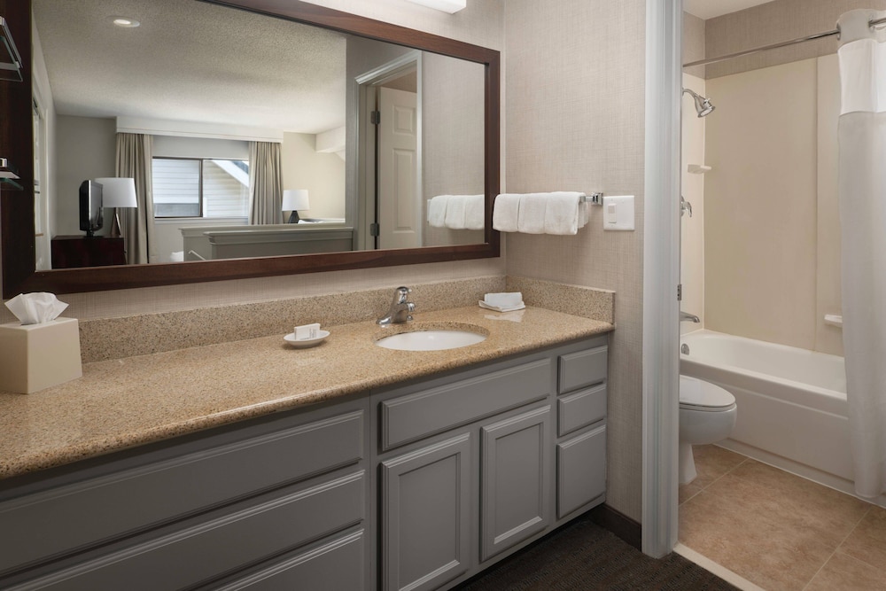 Residence Inn by Marriott Seattle Bellevue - photo 23