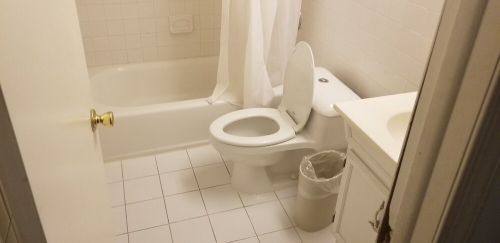 Tomac Motor Inn - photo 10