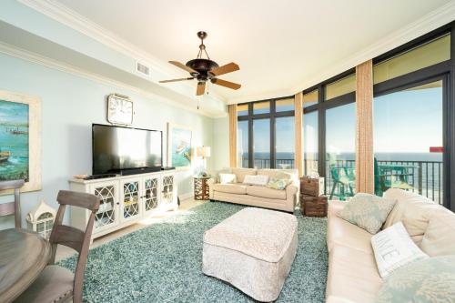 Oasis 702 - carbon neutral hotel in Orange Beach