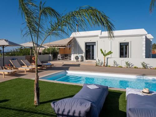 Villa Helia by Smaris Collection in MALIA — 4-Star Luxury Hotel in Malia, Greece
