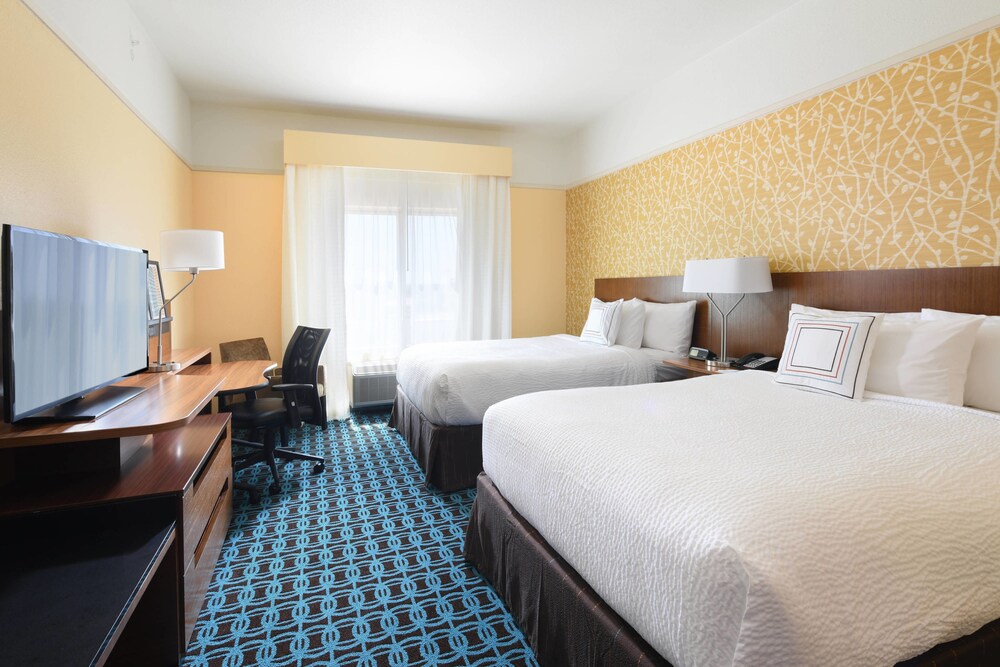 Fairfield Inn & Suites by Marriott Fort Worth South Burleson - photo 4