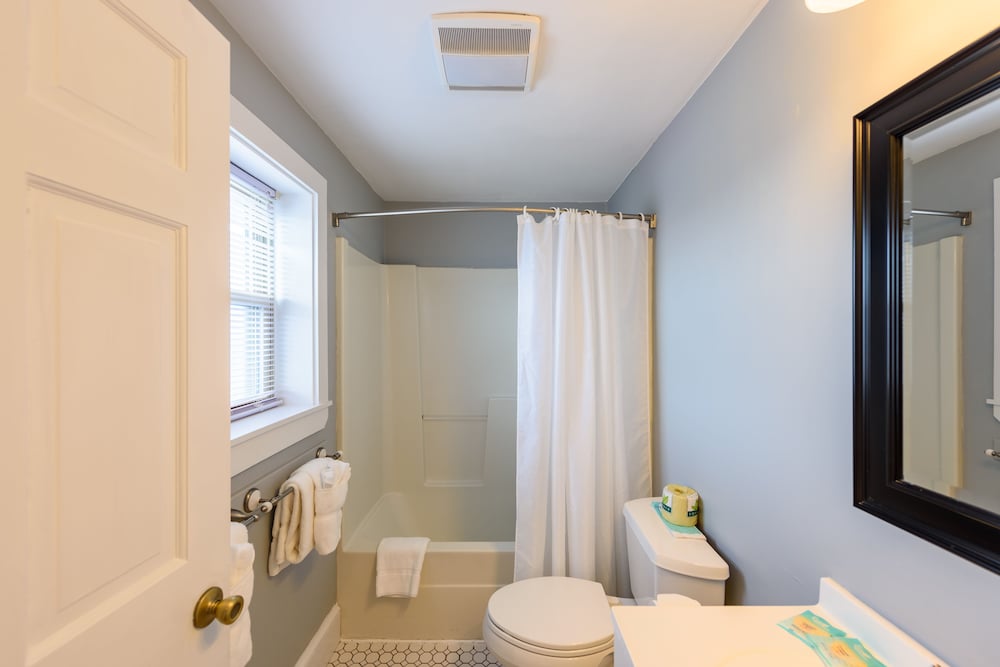 MV Surfside Hotel - photo 48
