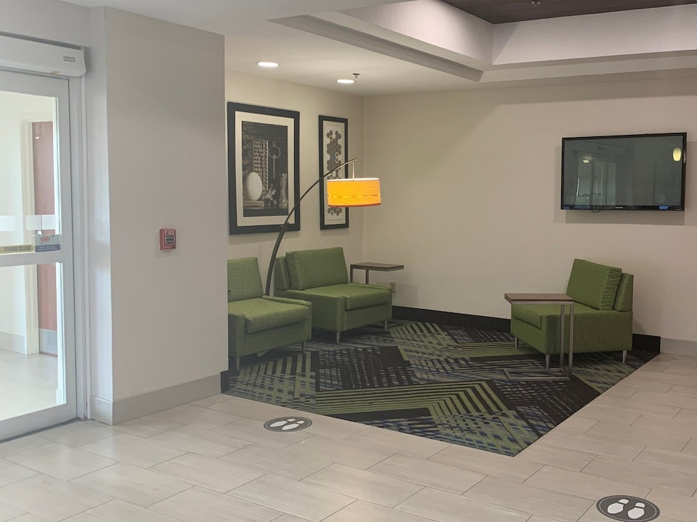 Holiday Inn Express McComb by IHG - photo 37