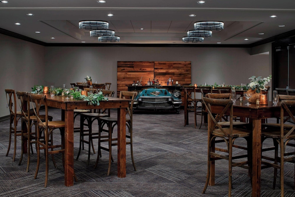 Renaissance Nashville Hotel - photo 12
