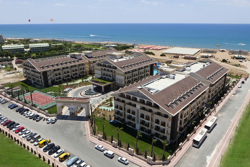 Crystal Palace - carbon neutral hotel in Antalya