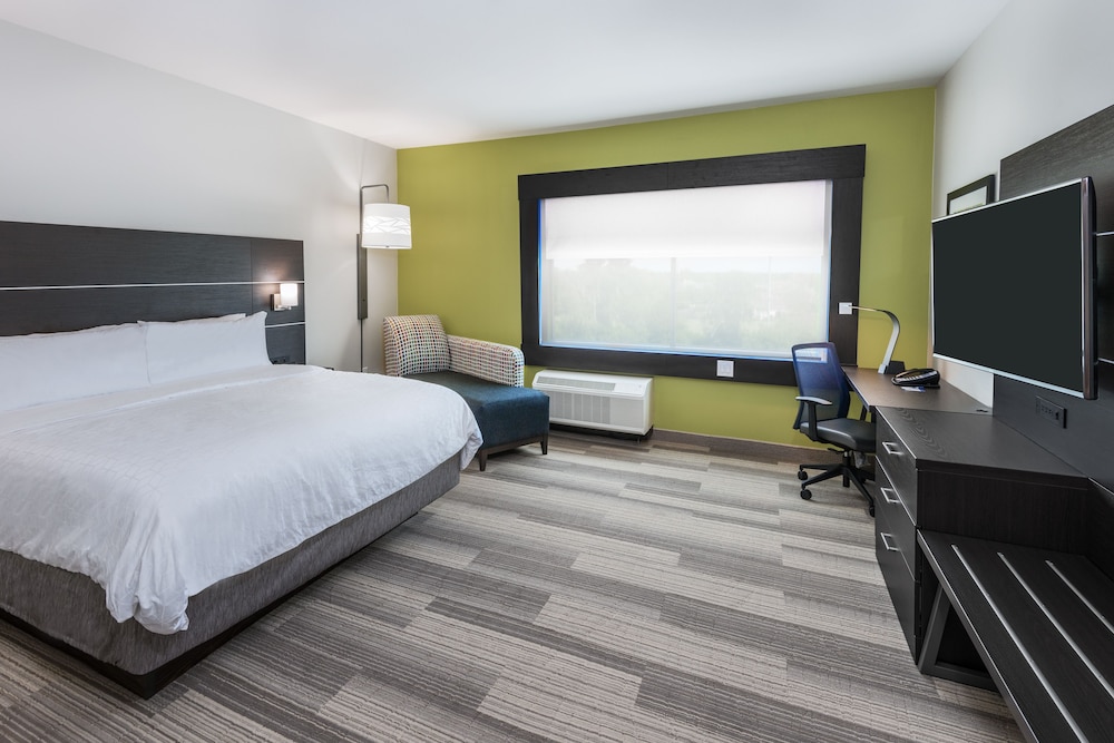 Holiday Inn Express & Suites Bryan College Station by IHG - photo 3