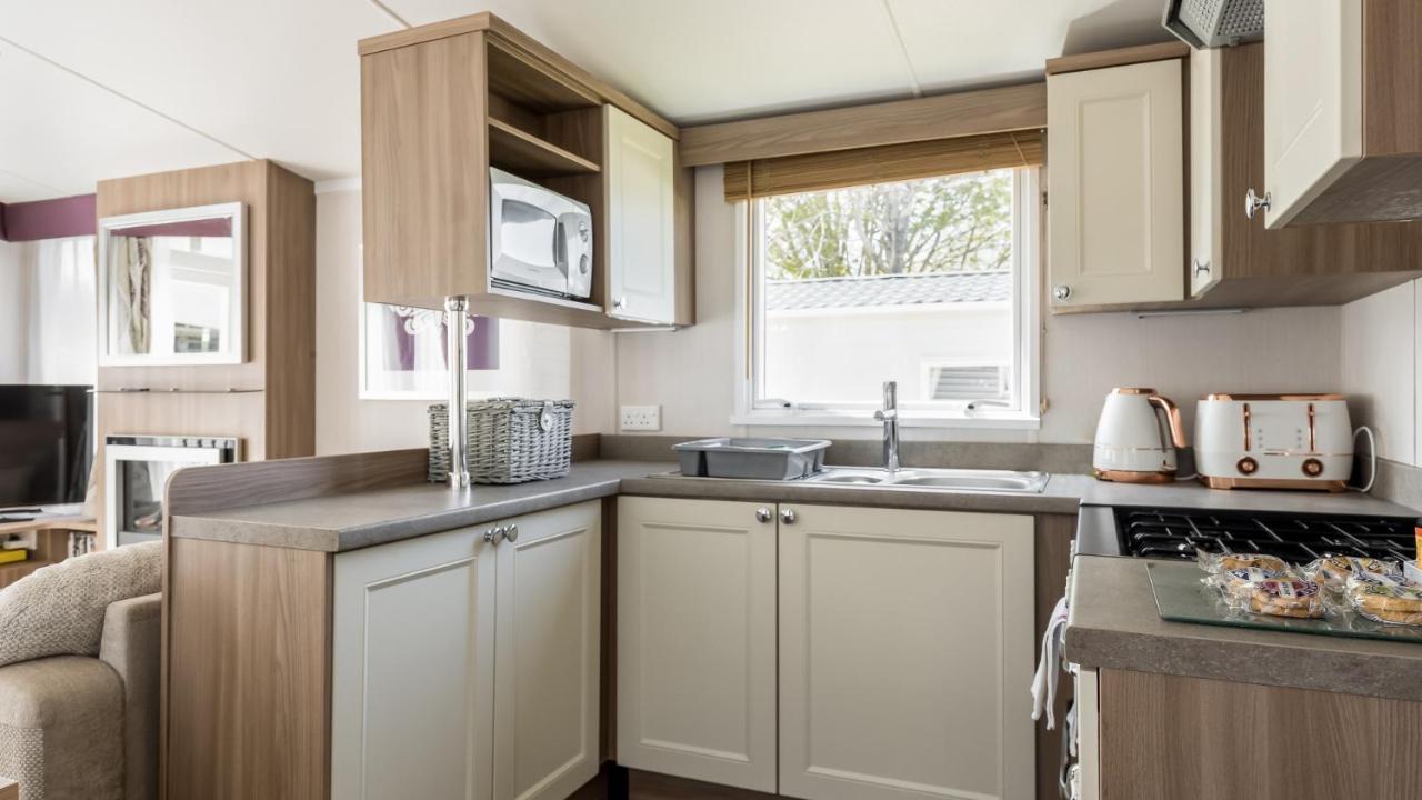 Hotel du Van Rockley Park Caravan Activities On site in Poole, United Kingdom