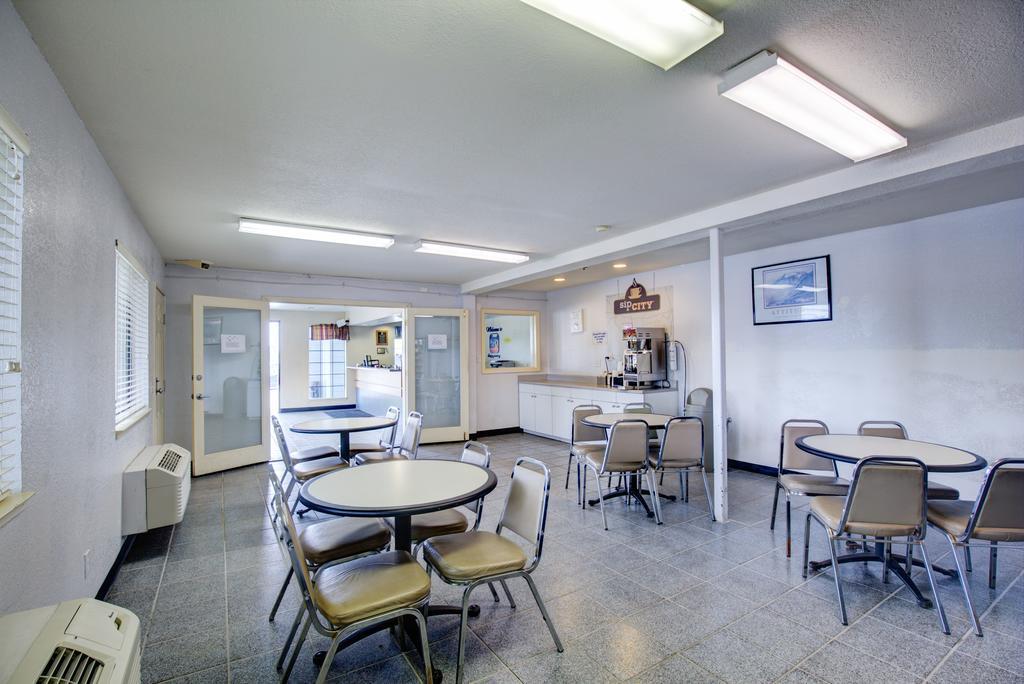 Good Nite Inn Salinas - photo 17
