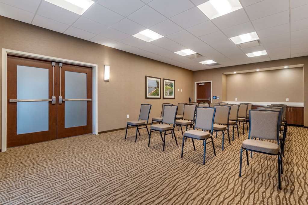 Comfort Suites Camp Hill Harrisburg West - photo 26