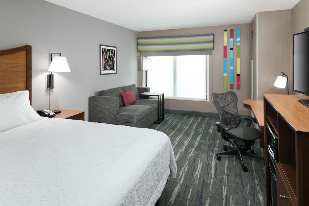 Hampton Inn & Suites Chicago North Shore Skokie - photo 15