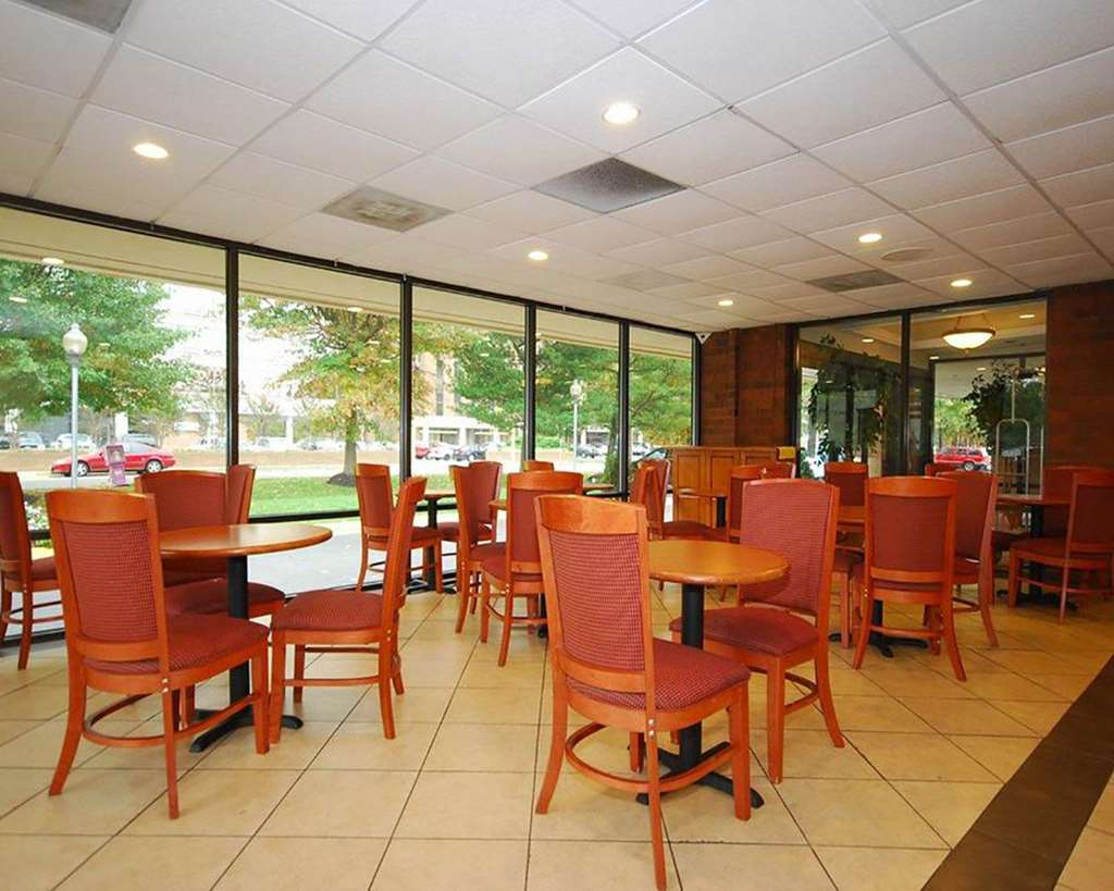 Comfort Inn Springfield - photo 16