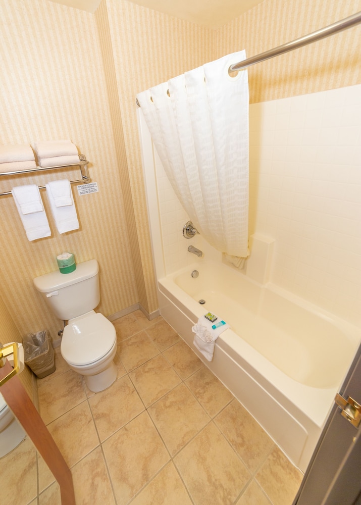 Clatskanie River Inn - photo 16