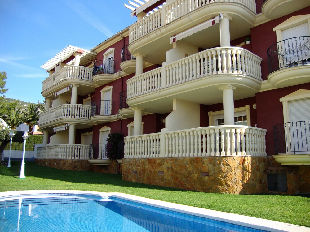 Apartamentos Madeira 3000 4086680 — Alcala De Xivert