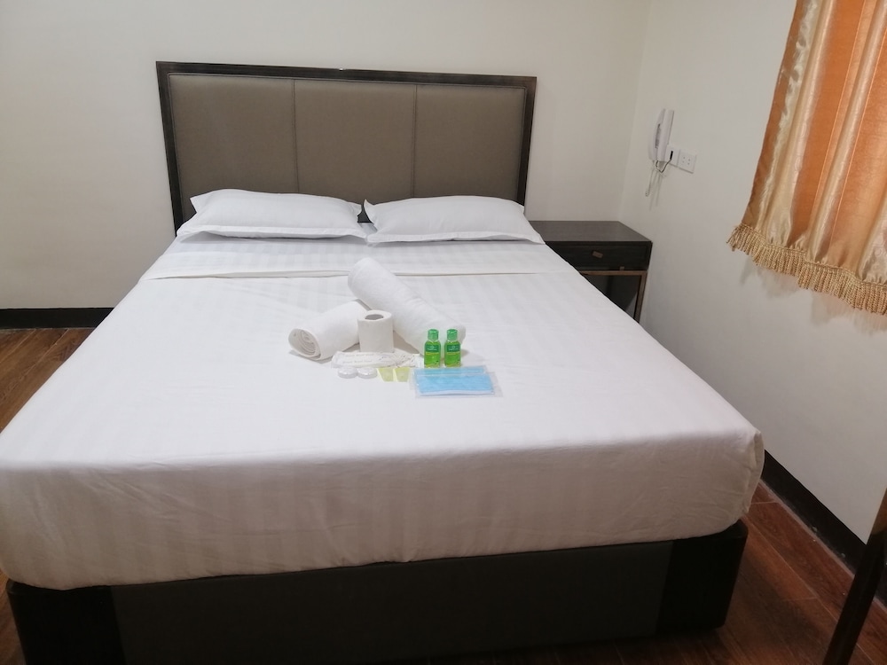 Meaco Royal Hotel Biñan Laguna — Binan — photo 5